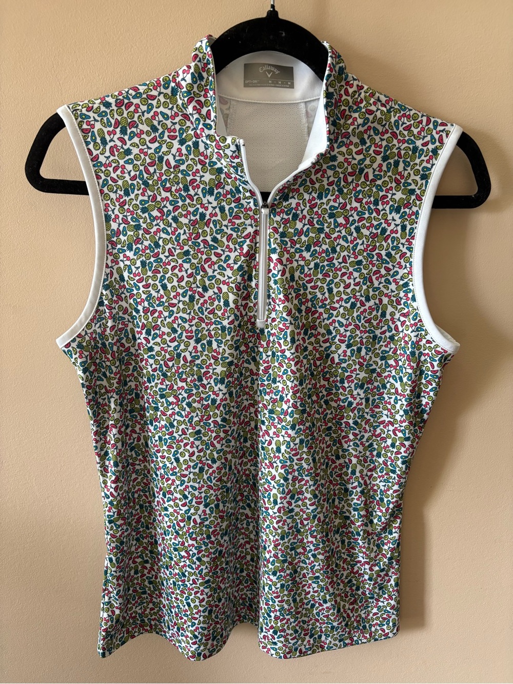 Callaway Women’s Opti Dry Sleeveless Golf Polo with Fruit Print - size Medium